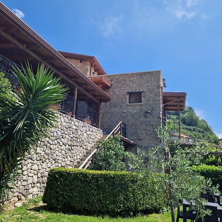 Agriturismo Orrido Di Pino Аджерола Экстерьер фото