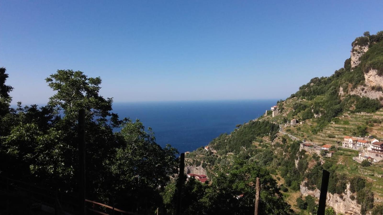Agriturismo Orrido Di Pino Аджерола Экстерьер фото