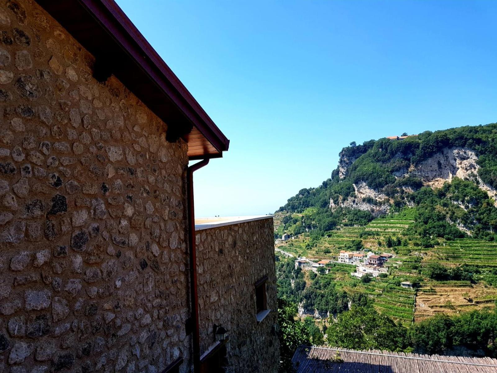 Agriturismo Orrido Di Pino Аджерола Экстерьер фото