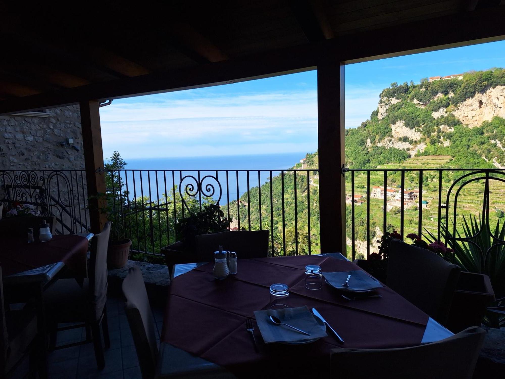 Agriturismo Orrido Di Pino Аджерола Экстерьер фото