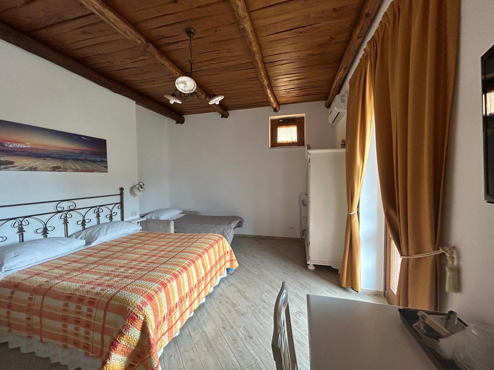 Agriturismo Orrido Di Pino Аджерола Экстерьер фото